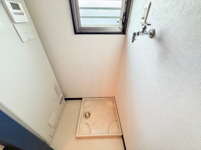 物件内観写真22　(洗濯機置場)