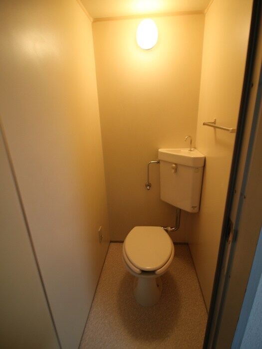 物件内観写真11　(トイレ)