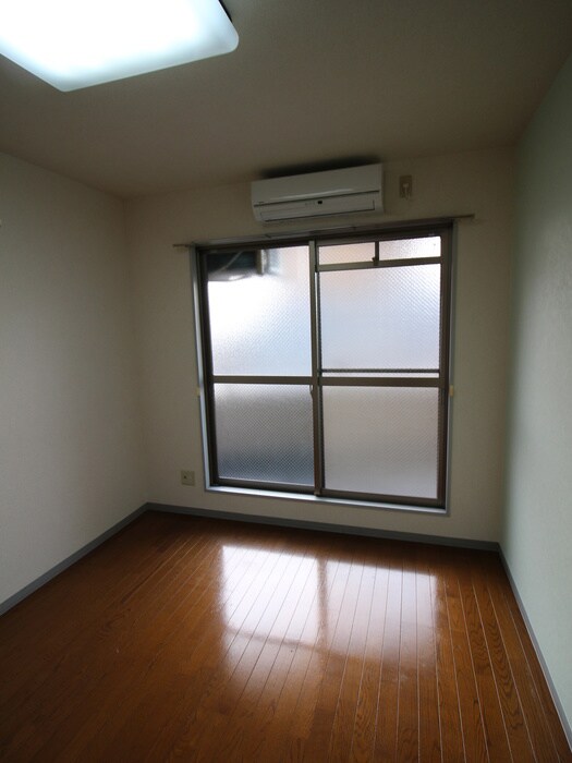 物件内観写真14　(居室)