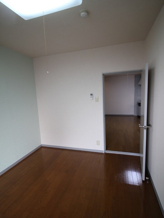 物件内観写真16　(居室)