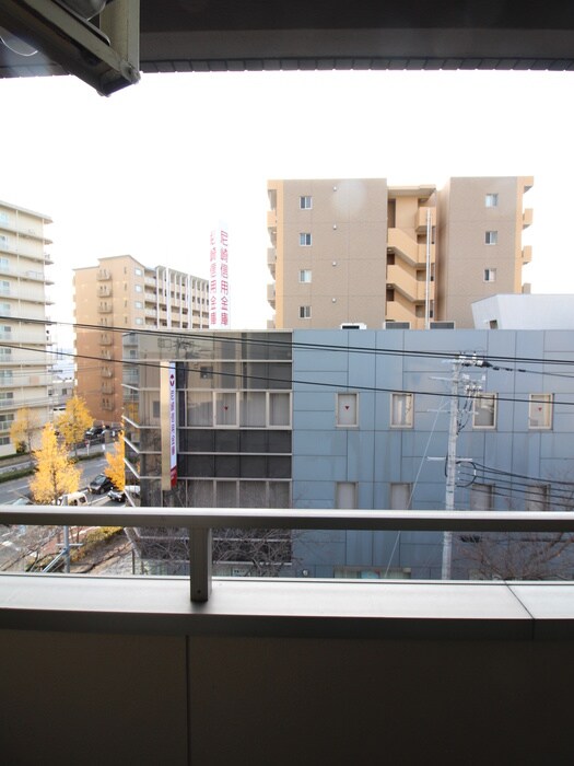 物件内観写真22　(室内からの展望)