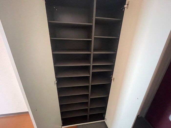 物件内観写真15　(靴箱)