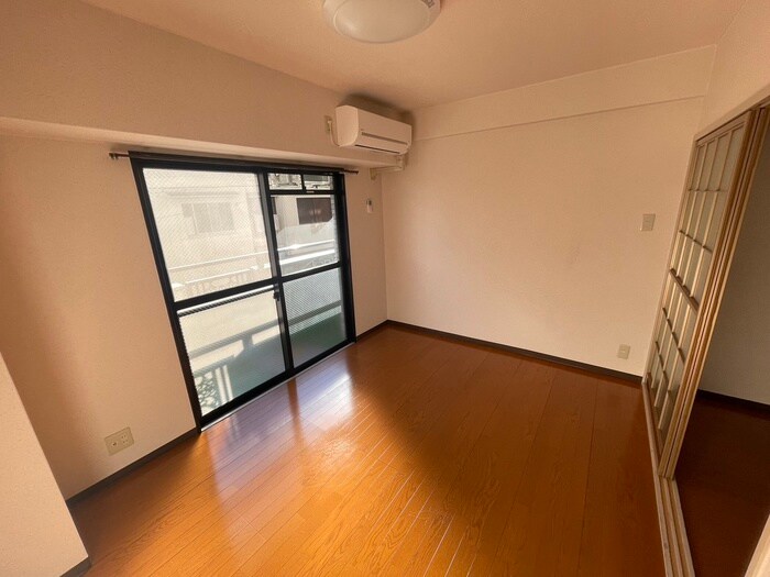 物件内観写真19　(居室)