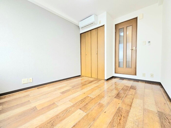 物件内観写真6　(居室)