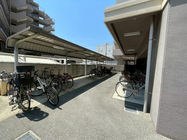 駐輪場