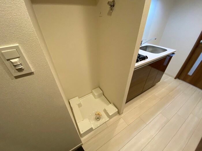 物件内観写真13　(洗濯機置場)