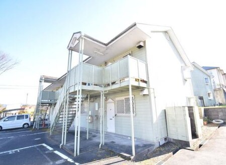 シャトル石山Ａ棟外観写真
