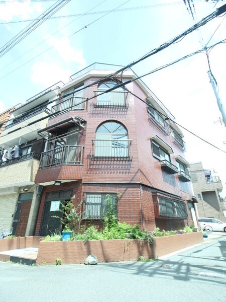 成田貸家外観写真