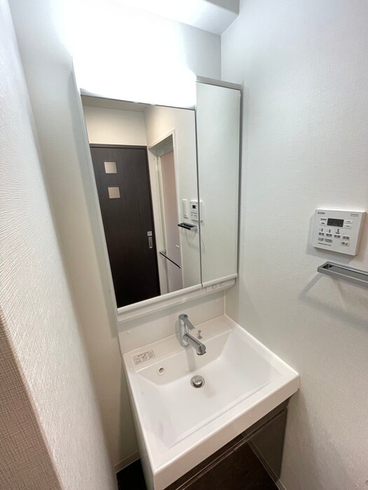 物件内観写真12　(洗面)