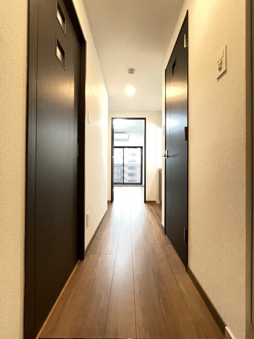 物件内観写真18　(廊下)