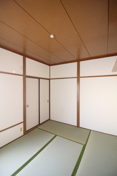 物件内観写真7　(居室)