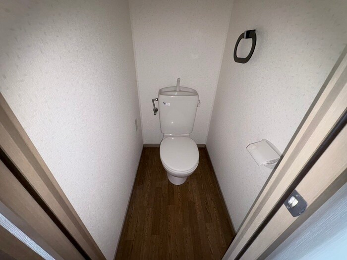 物件内観写真15　(トイレ)