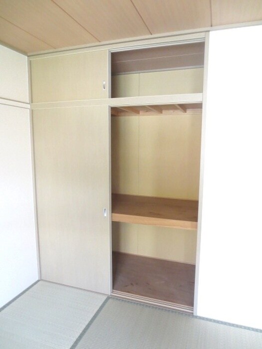 物件内観写真16　(収納)