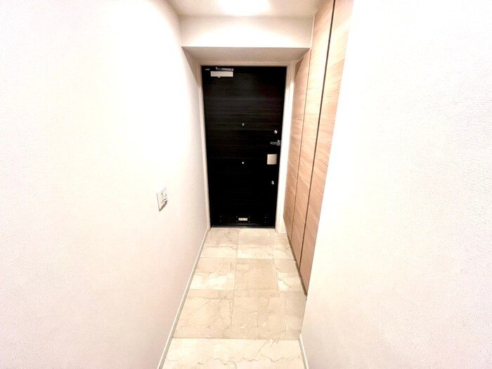 物件内観写真17　(玄関)