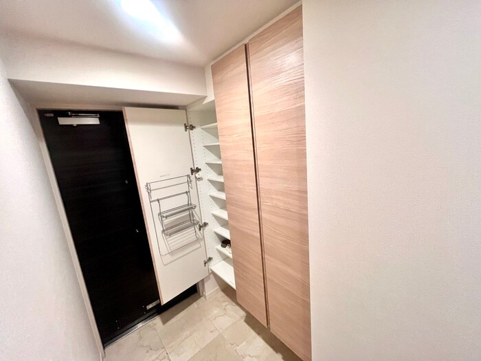 物件内観写真18　(靴箱)