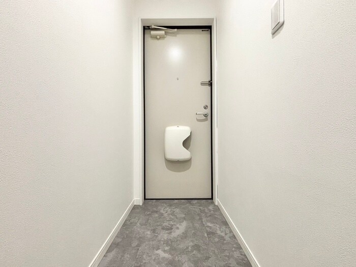 物件内観写真15　(玄関)