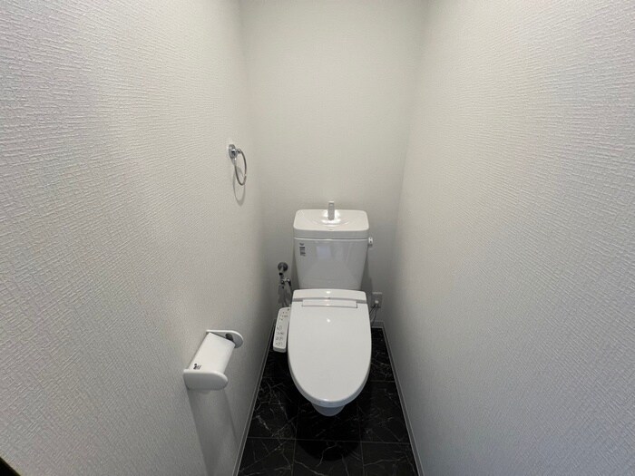 物件内観写真12　(トイレ)