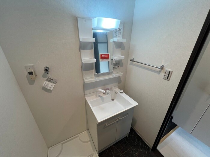 物件内観写真13　(洗面)