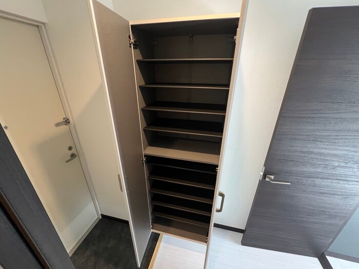 物件内観写真17　(靴箱)