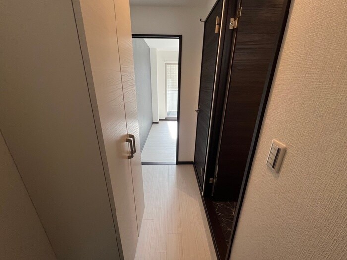 物件内観写真18　(廊下)