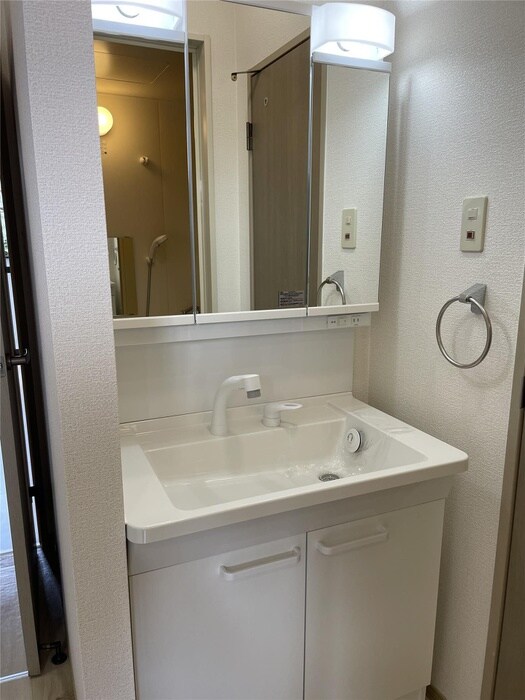 物件内観写真7　(洗面)