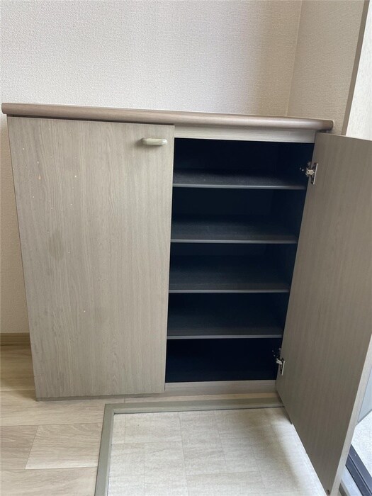 物件内観写真10　(靴箱)