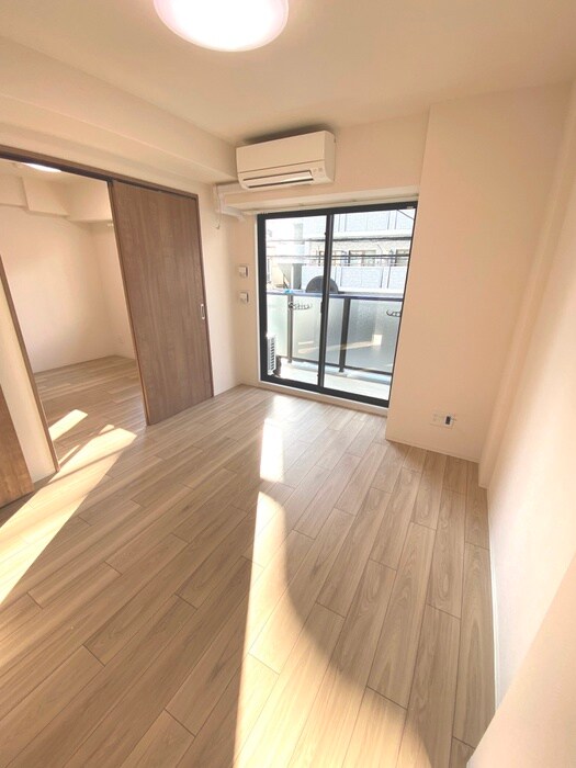 物件内観写真10　(居室)