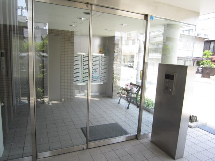 物件外観写真5　(駐輪場)