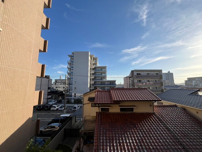 物件内観写真17　(室内からの展望)