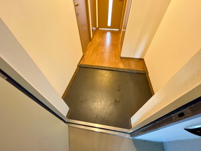 物件内観写真22　(玄関)