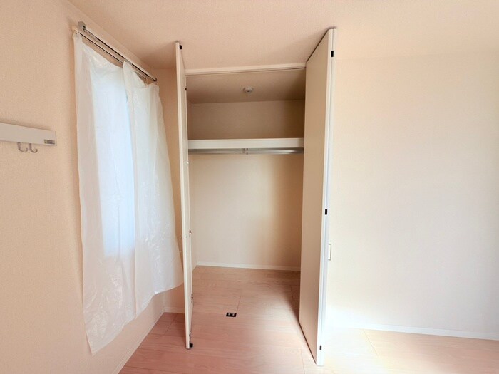 物件内観写真11　(収納)