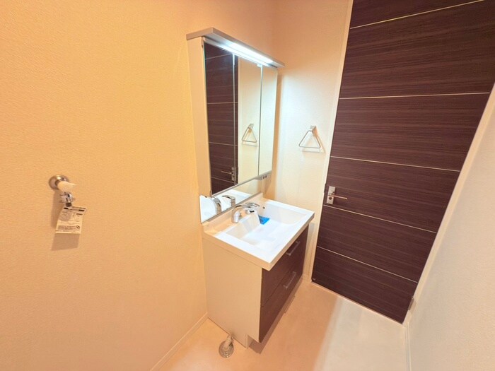 物件内観写真12　(洗面)