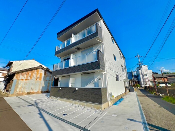 物件外観写真2　(外観写真)