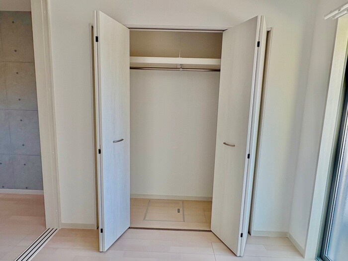 物件内観写真15　(収納)