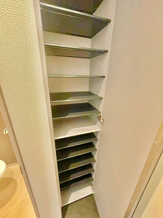 物件内観写真17　(靴箱)