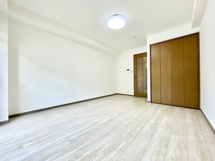 物件内観写真6　(居室)