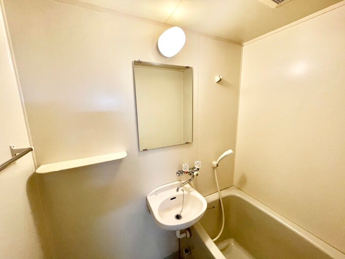 物件内観写真15　(洗面)