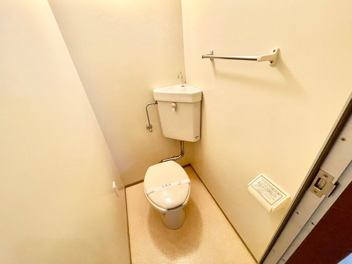 物件内観写真16　(トイレ)