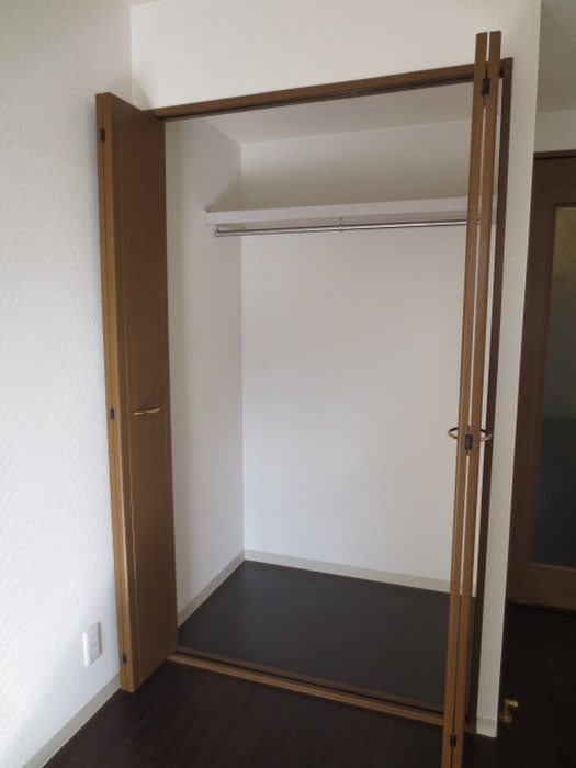 物件内観写真11　(収納)