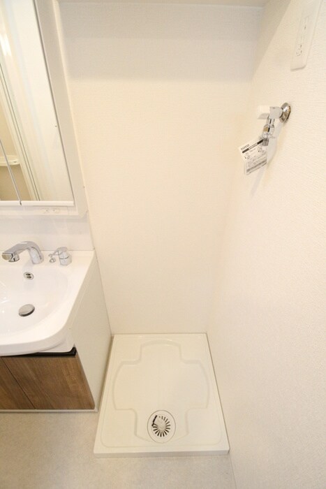 物件内観写真17　(洗濯機置場)