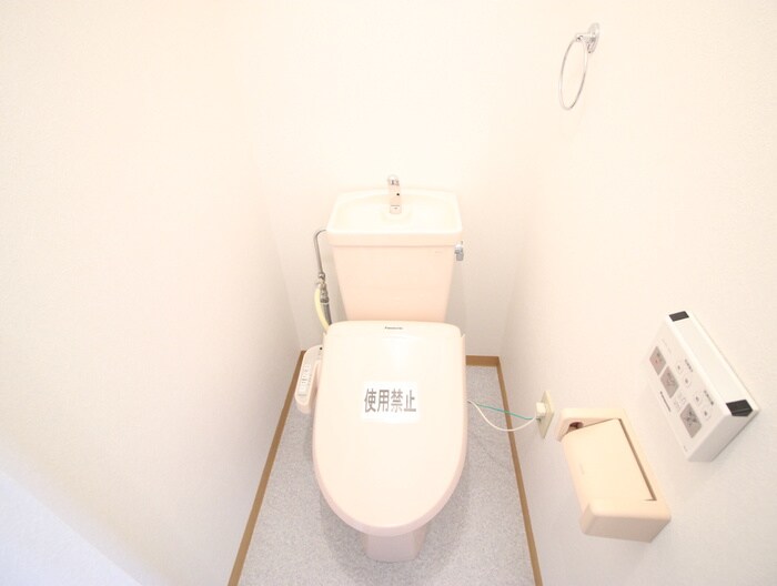 物件内観写真15　(トイレ)