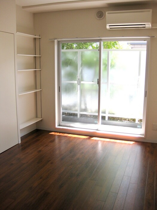 物件内観写真15　(居室)