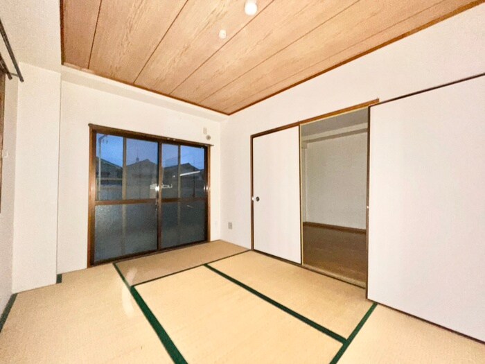 物件内観写真15　(居室)