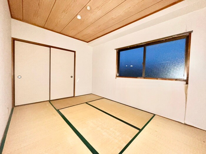 物件内観写真16　(居室)