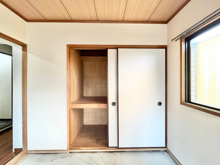 物件内観写真11　(収納)