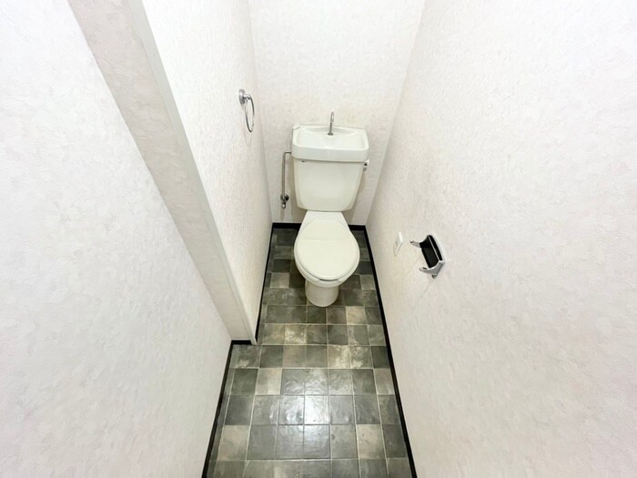 物件内観写真17　(トイレ)