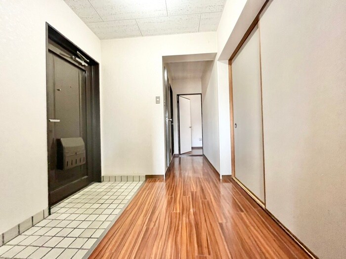 物件内観写真20　(廊下)
