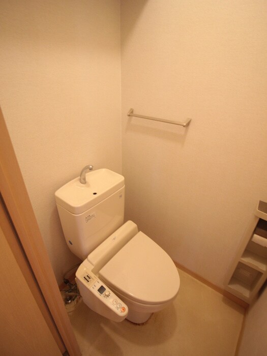 物件内観写真14　(トイレ)