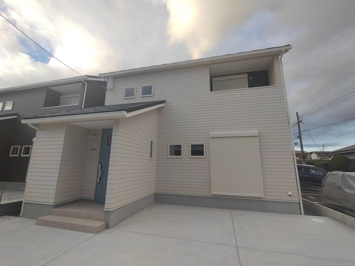 物件外観写真1　(外観写真)