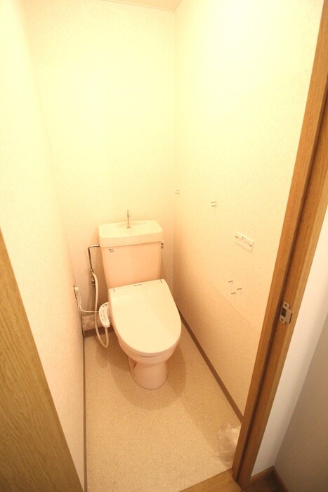 物件内観写真10　(トイレ)